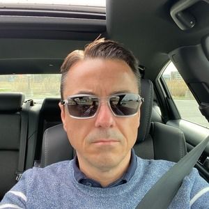 Meet your Posher, Michel